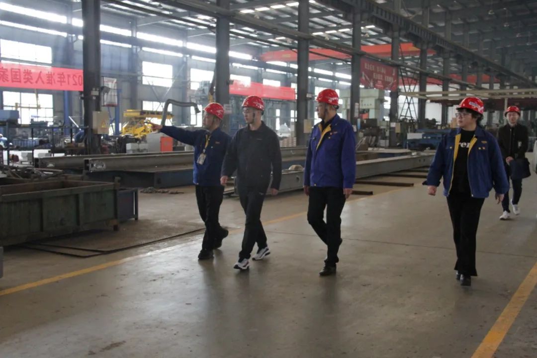 襄阳市委巡察办主任安雪尽莅临半岛电竞(中国)半岛有限公司官网重工考察调研